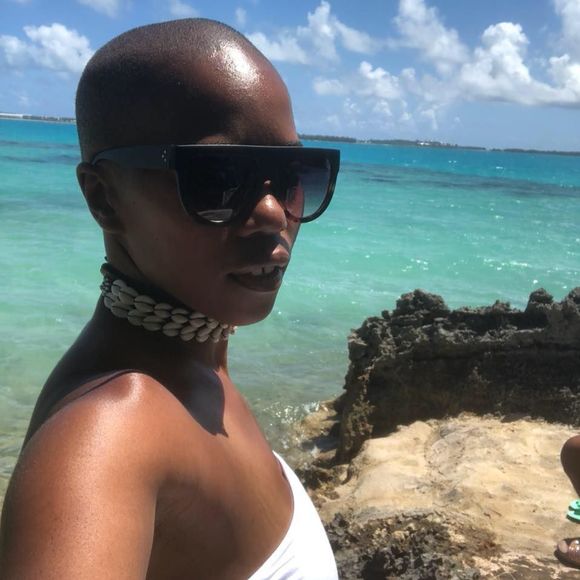 Meet your Posher, Amira - Picture 1 of 1